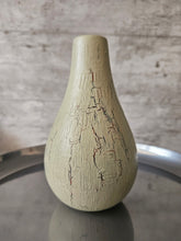 Load image into Gallery viewer, Small Bud Vase